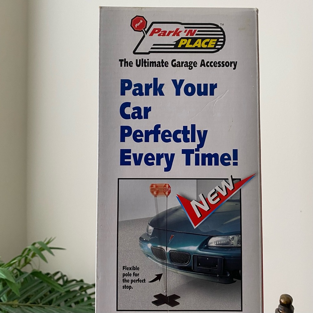 PARK 'N PLACE Garage Sensor Stop Sign